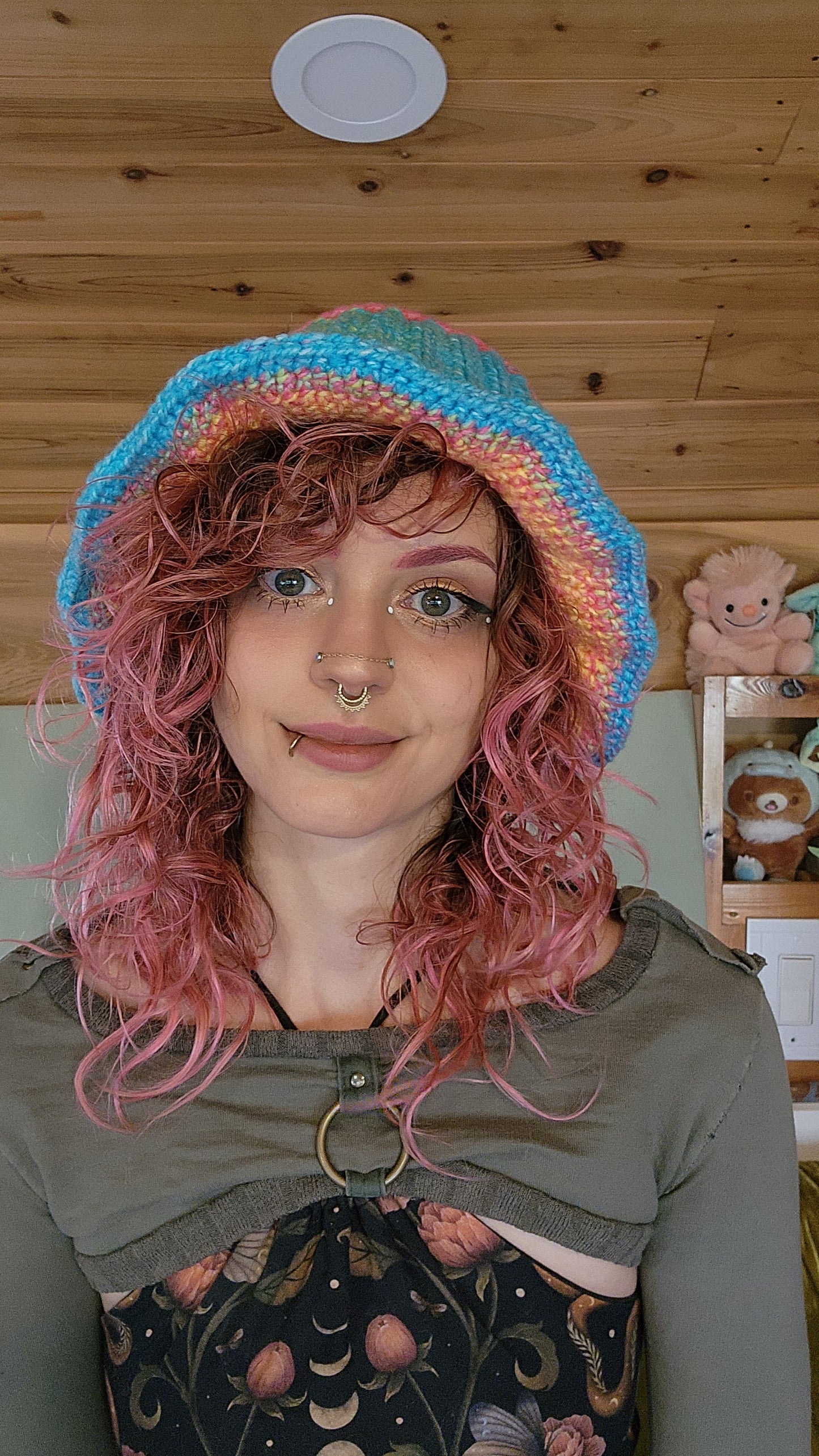 Foxglove Bucket Hat - Rainbow Gradient