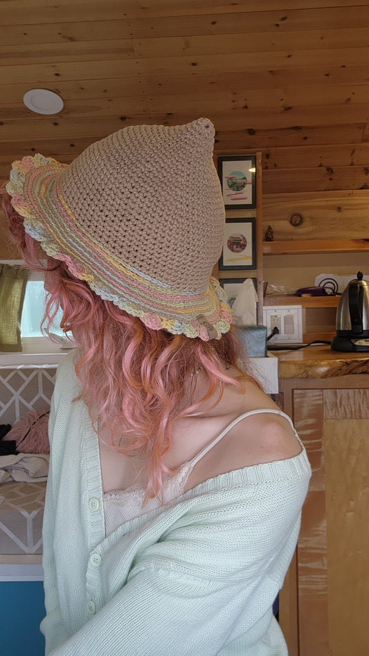 [Preowned] Sun Hat - Beige & Pastels